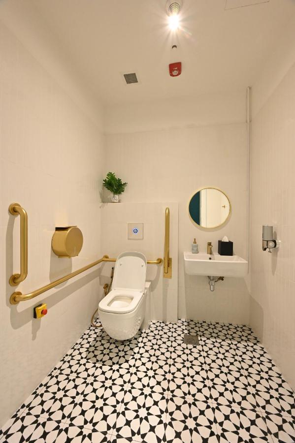 Dream Chaser Boutique Capsule Hotel Singapore Esterno foto
